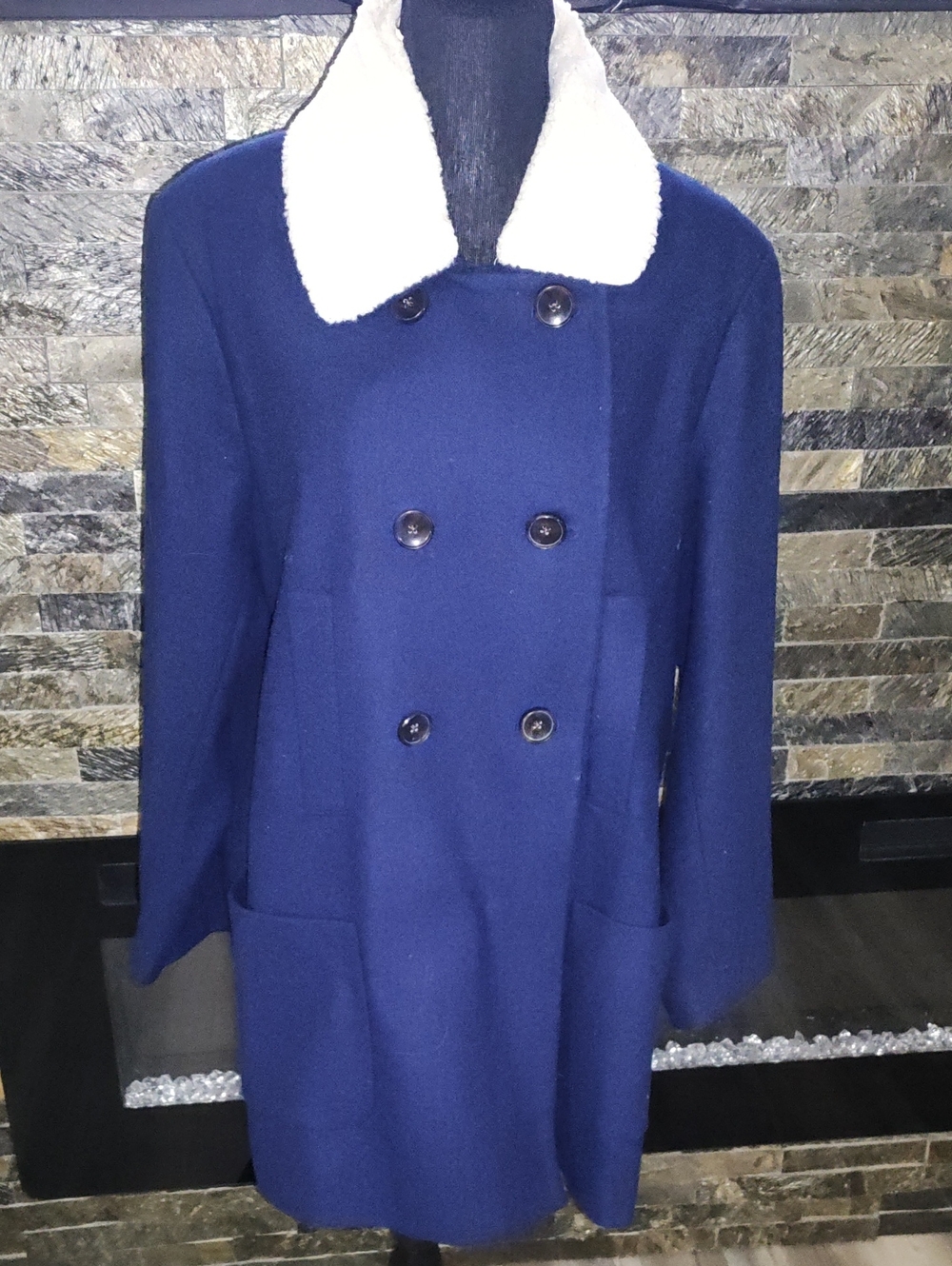 Women's Navy Double-Breasted Coat with Cream Faux-Shearling Collar Size XL